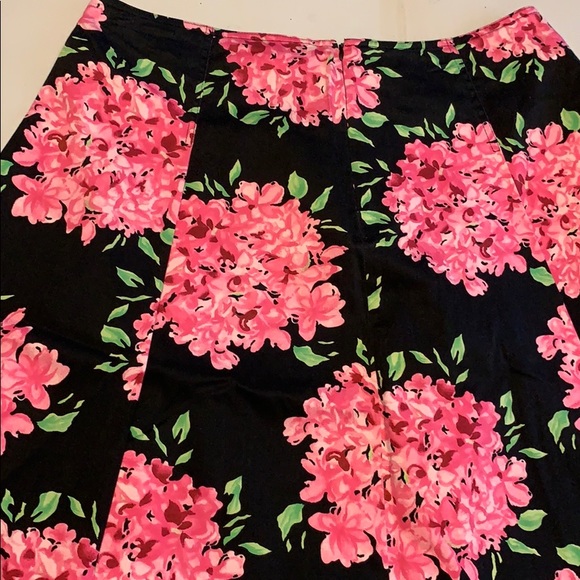 Women’s size 14 skirt - Picture 3 of 3